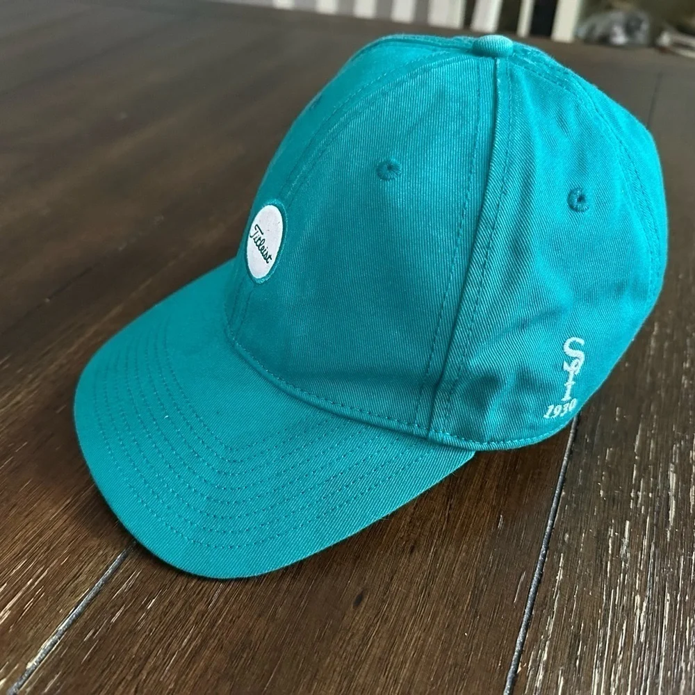 NWT Titliest mantouk hat